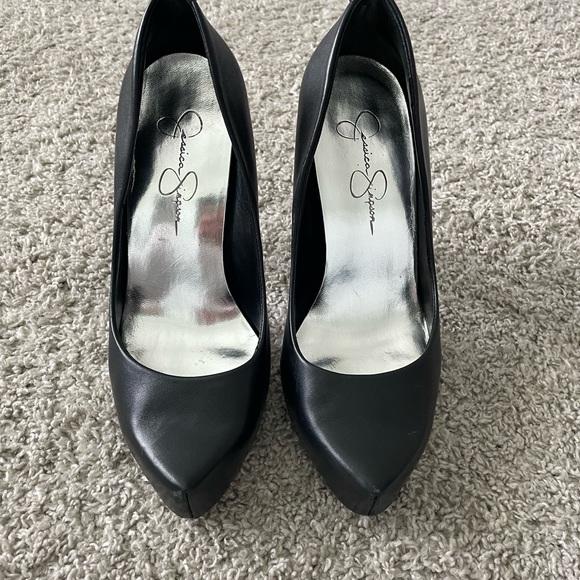 Jessica Simpson Black Heels - Picture 2 of 5